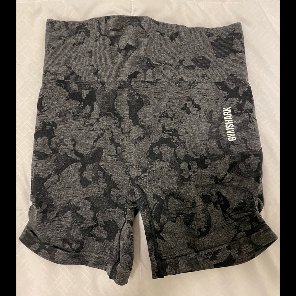 Gymshark camo adapt shorts